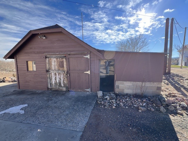 Property image 14 / 16