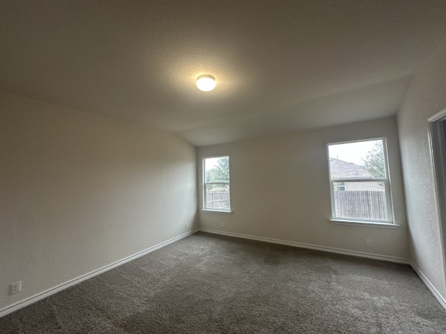 Property image 6 / 16