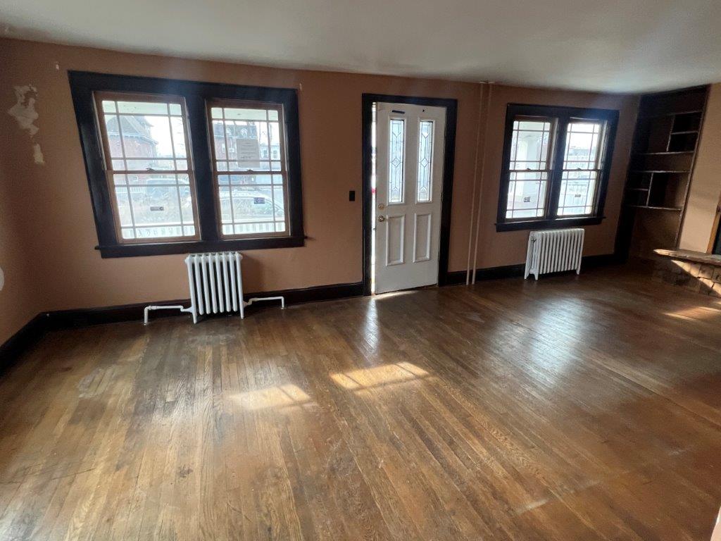 View property gallery image 2