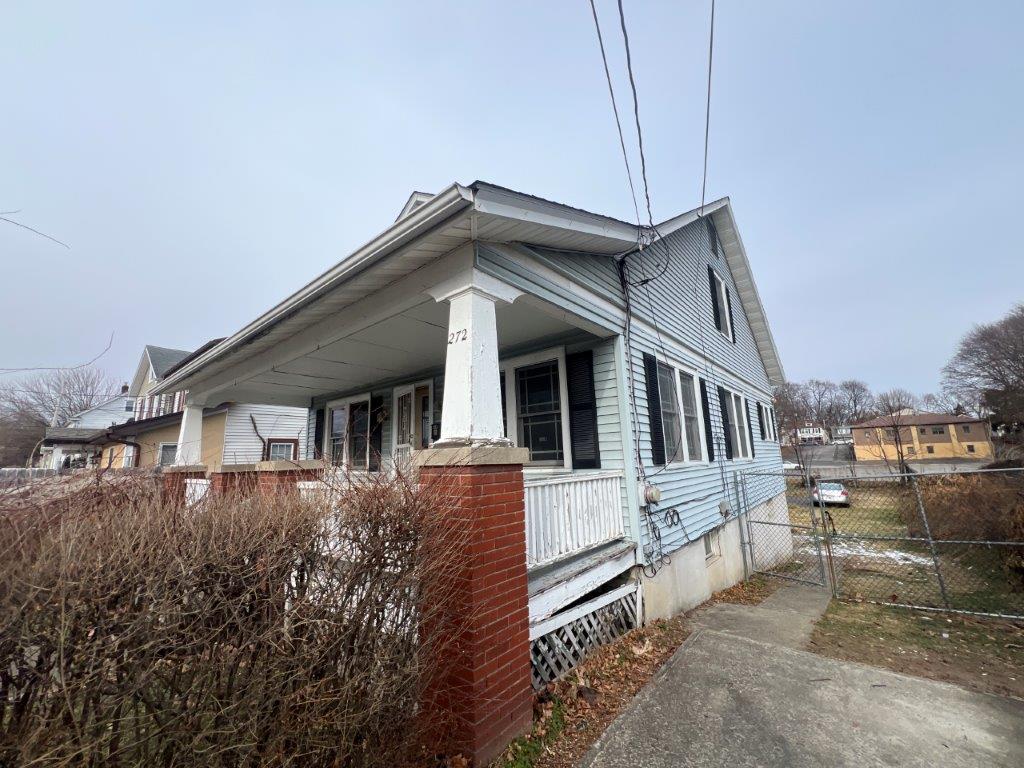 Property image 9 / 9