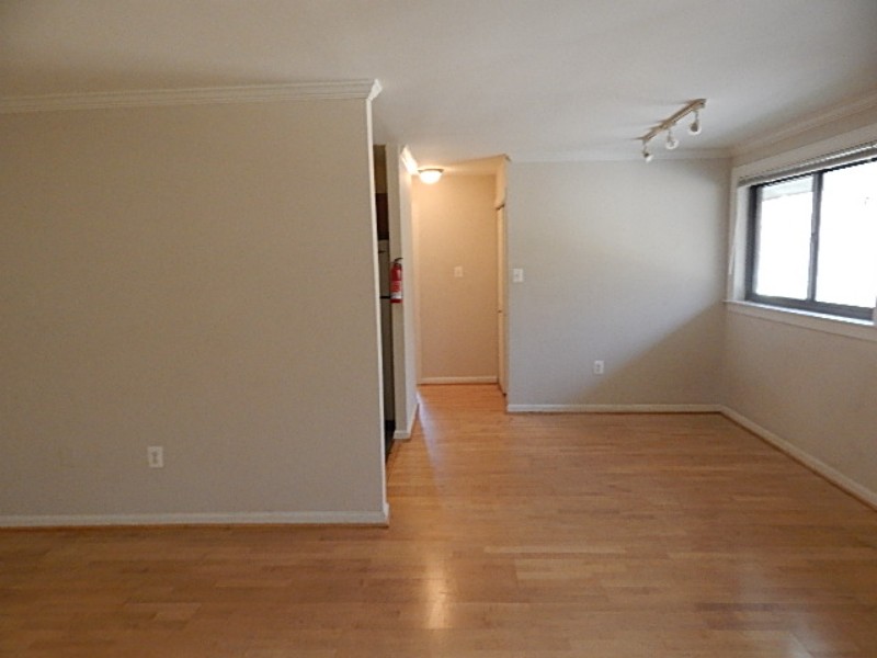 View property gallery image 4