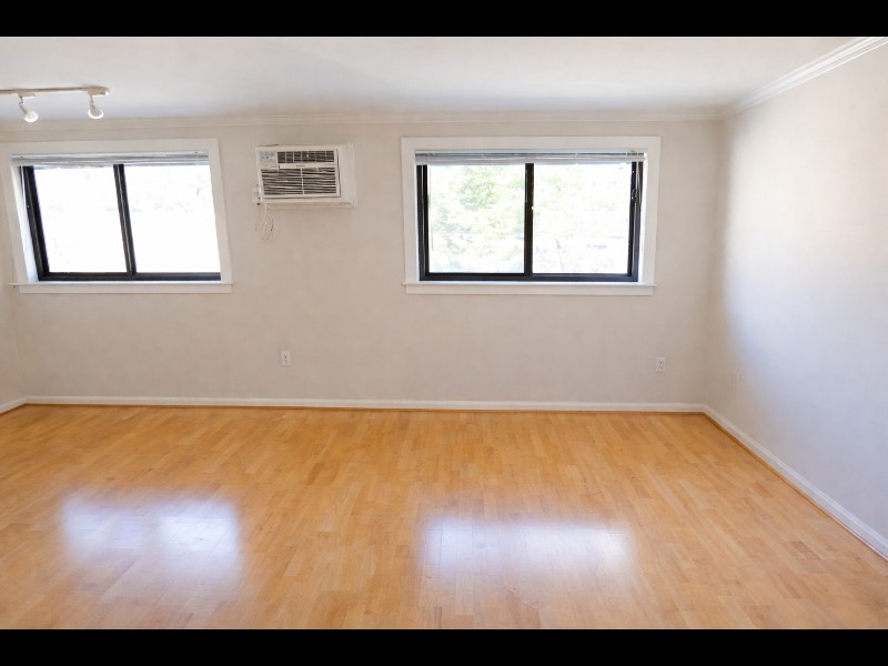 View property gallery image 5