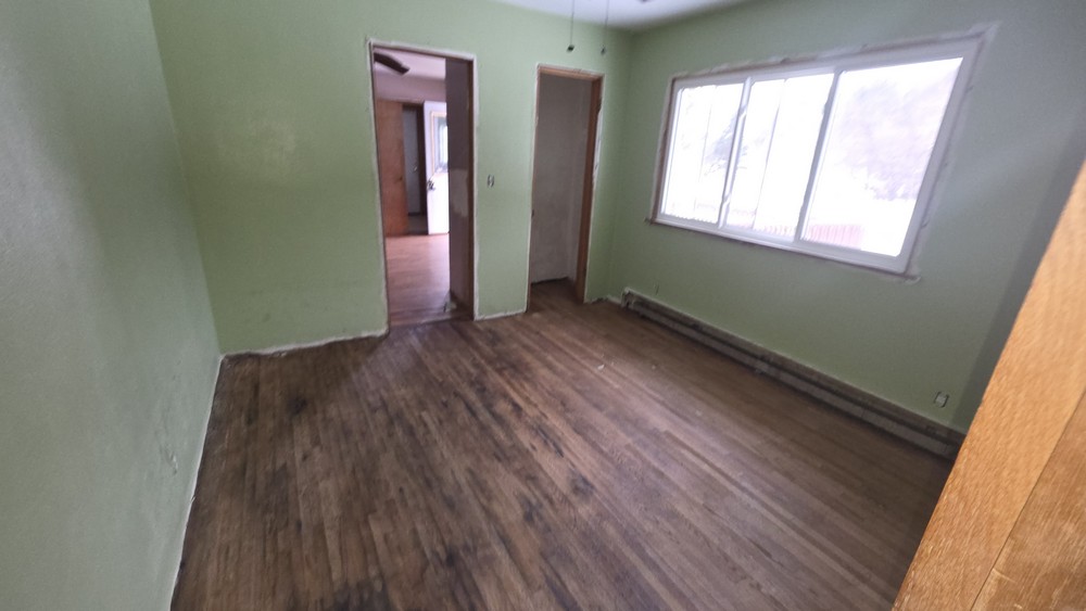 View property gallery image 4