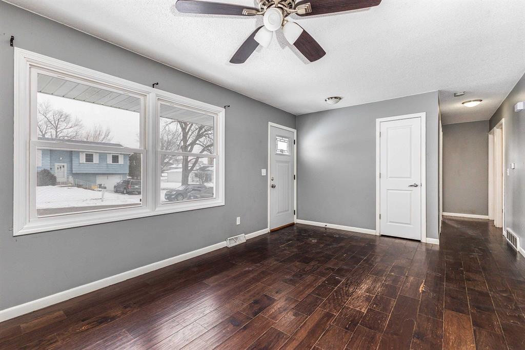 View property gallery image 2