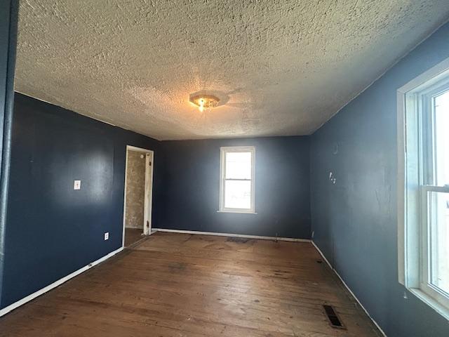 Property image 8 / 16