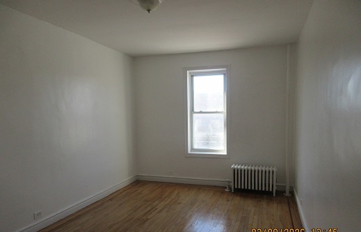 Property image 8 / 9