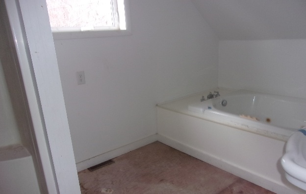 Property image 13 / 16