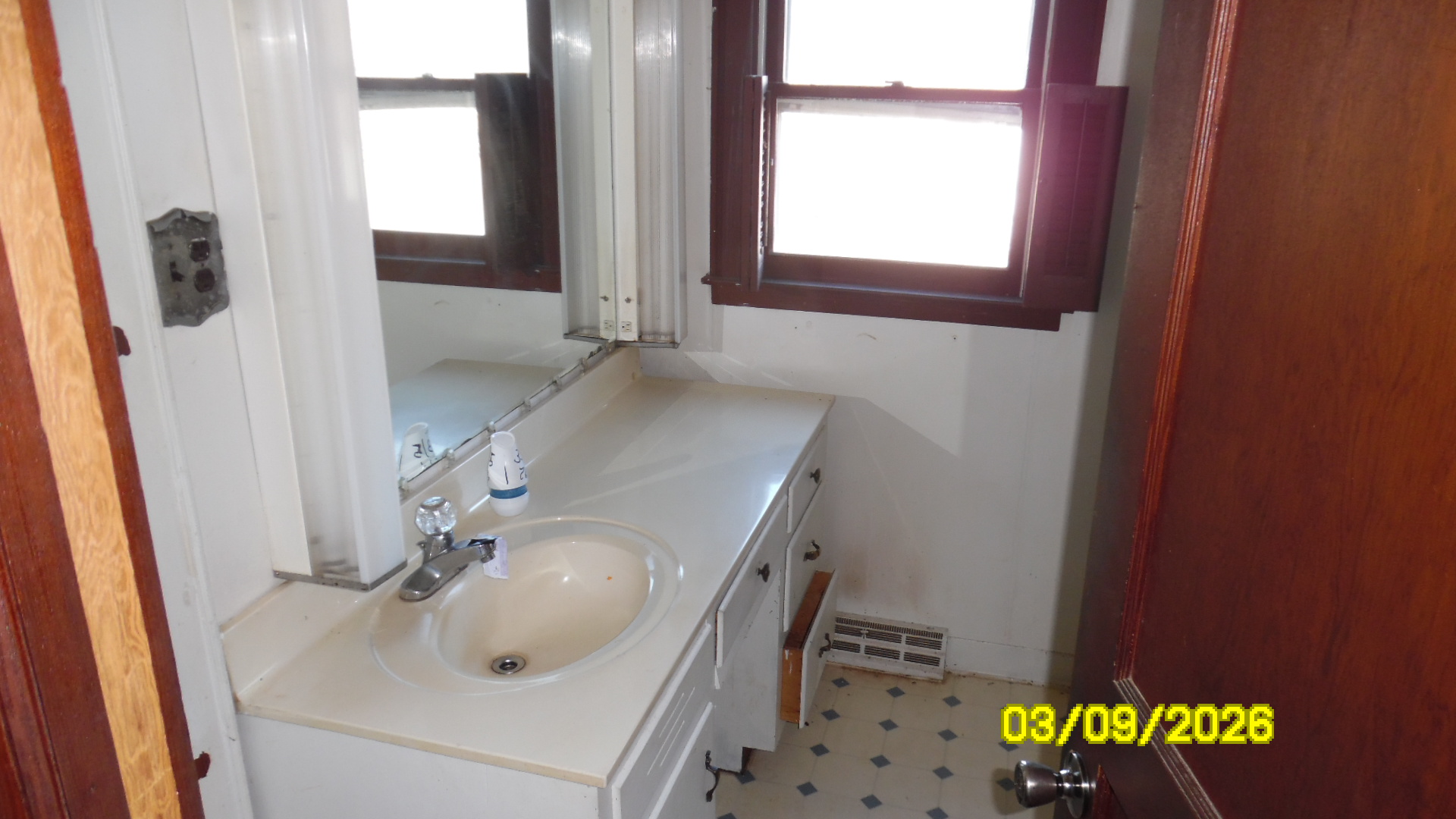 View property gallery image 4