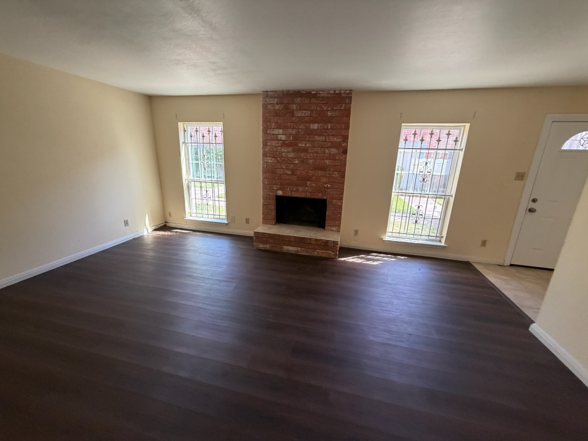 View property gallery image 2