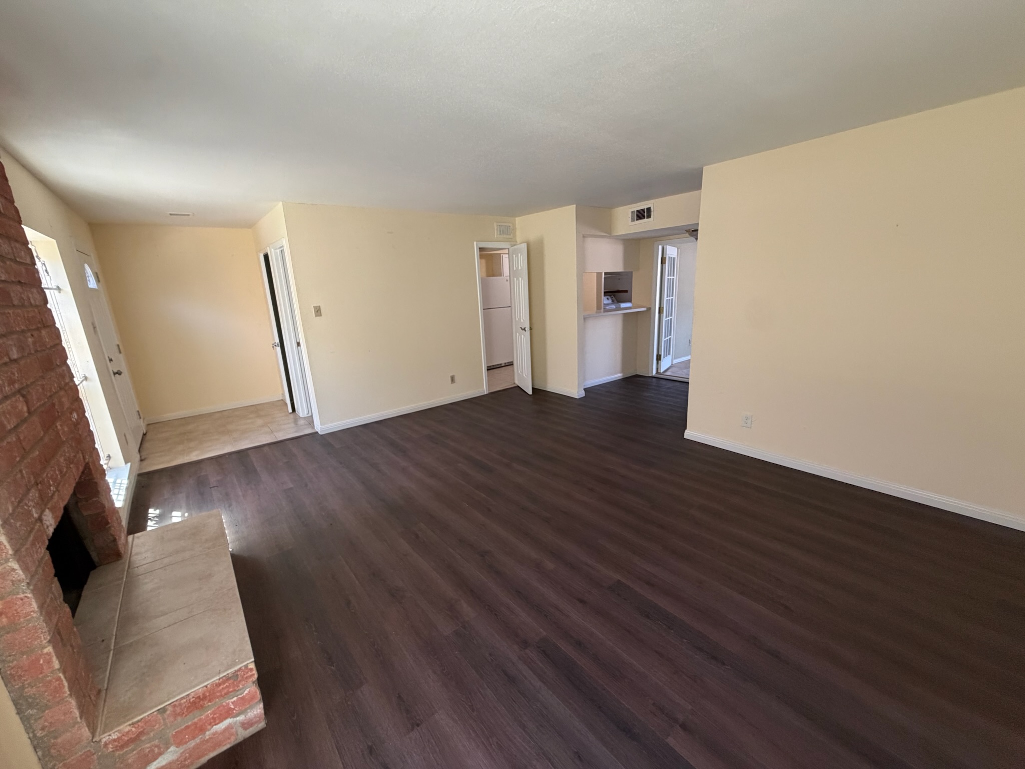 View property gallery image 3