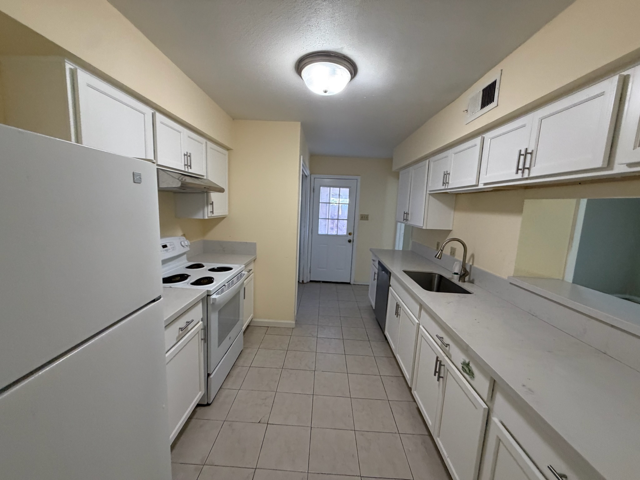 View property gallery image 4