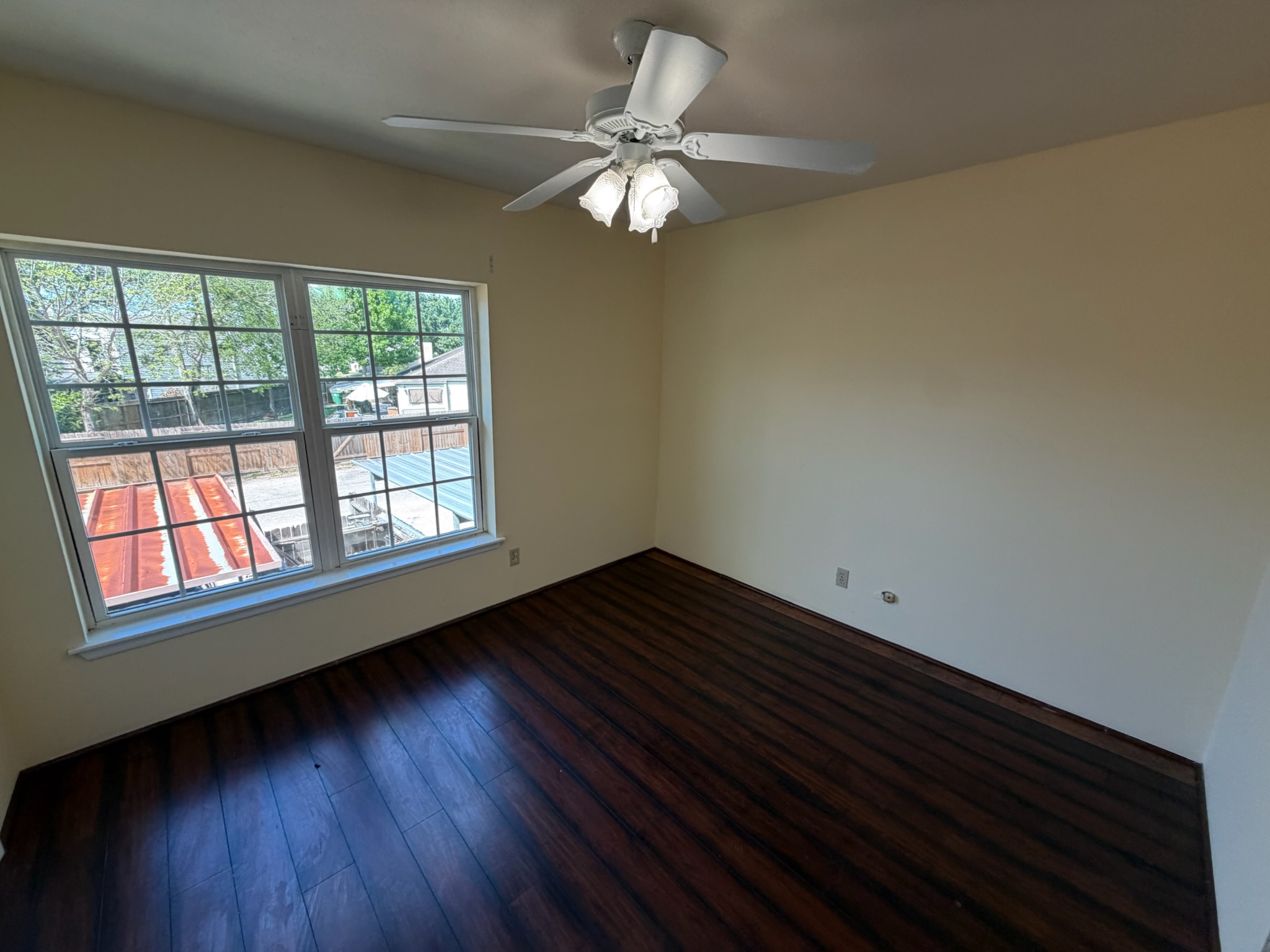 Property image 7 / 16