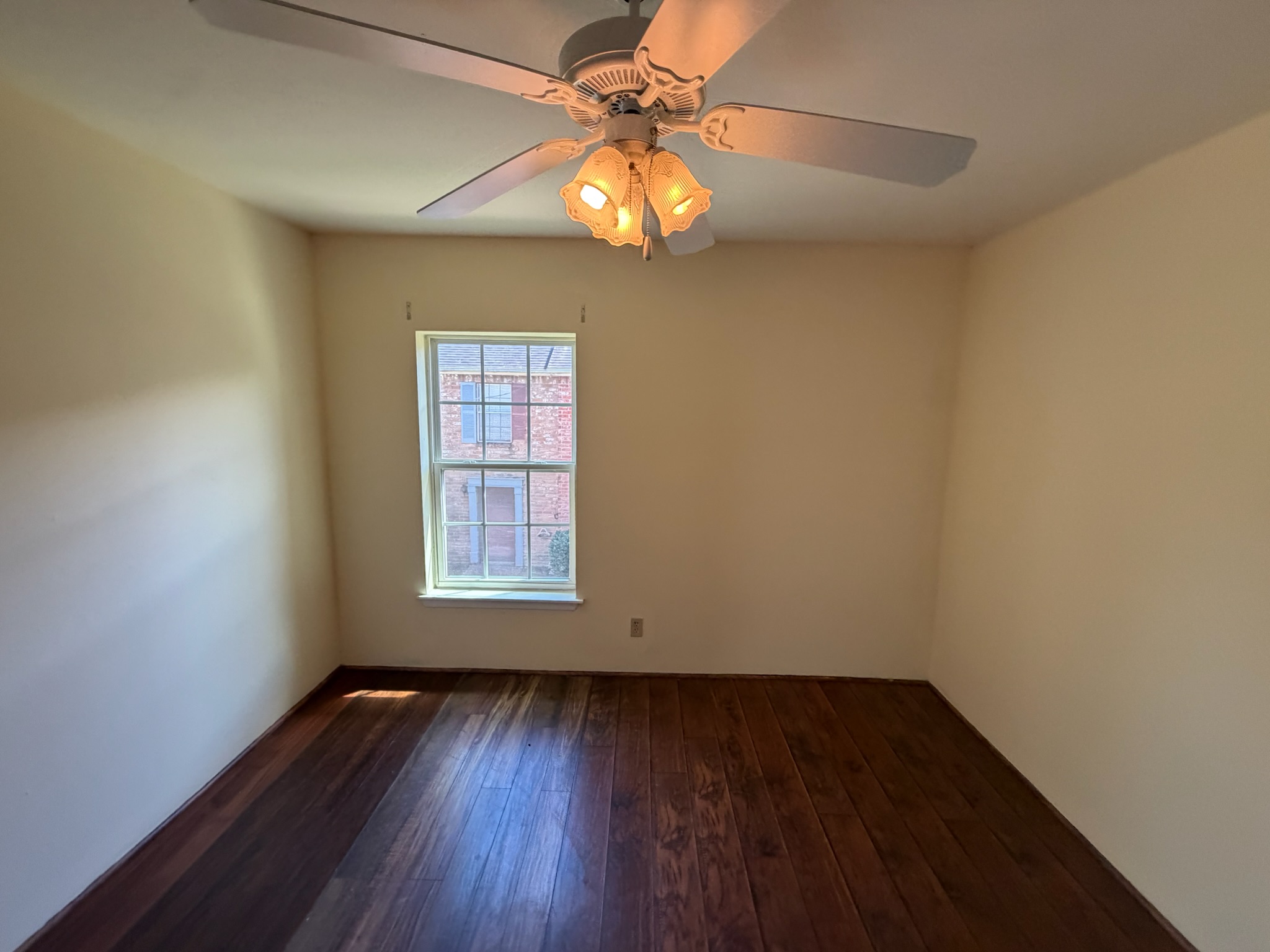 Property image 11 / 16