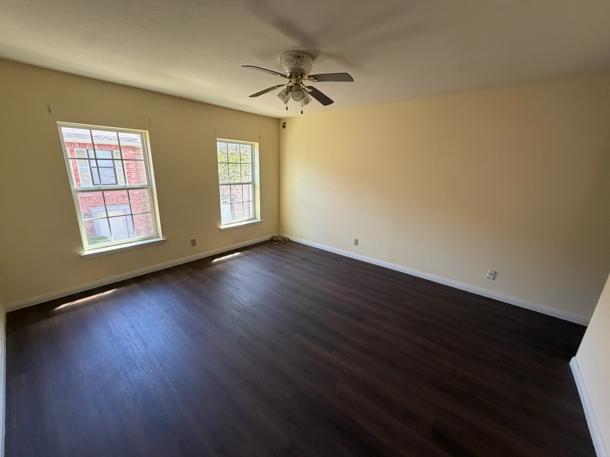 Property image 13 / 16