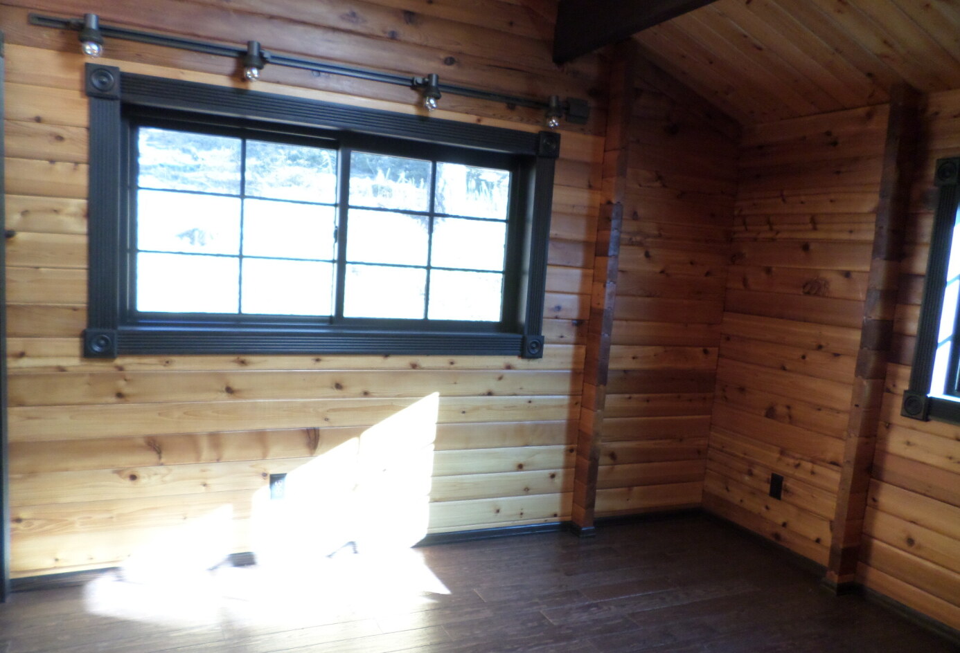 Property image 9 / 11