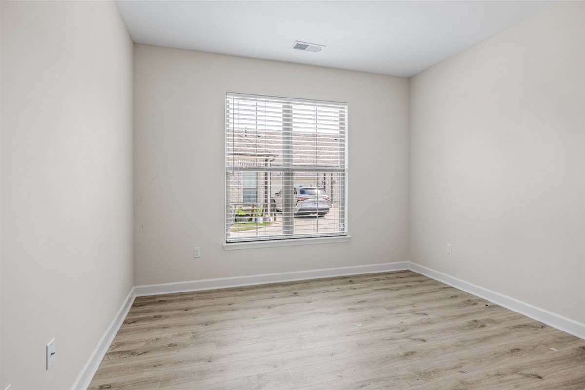 Property image 12 / 22