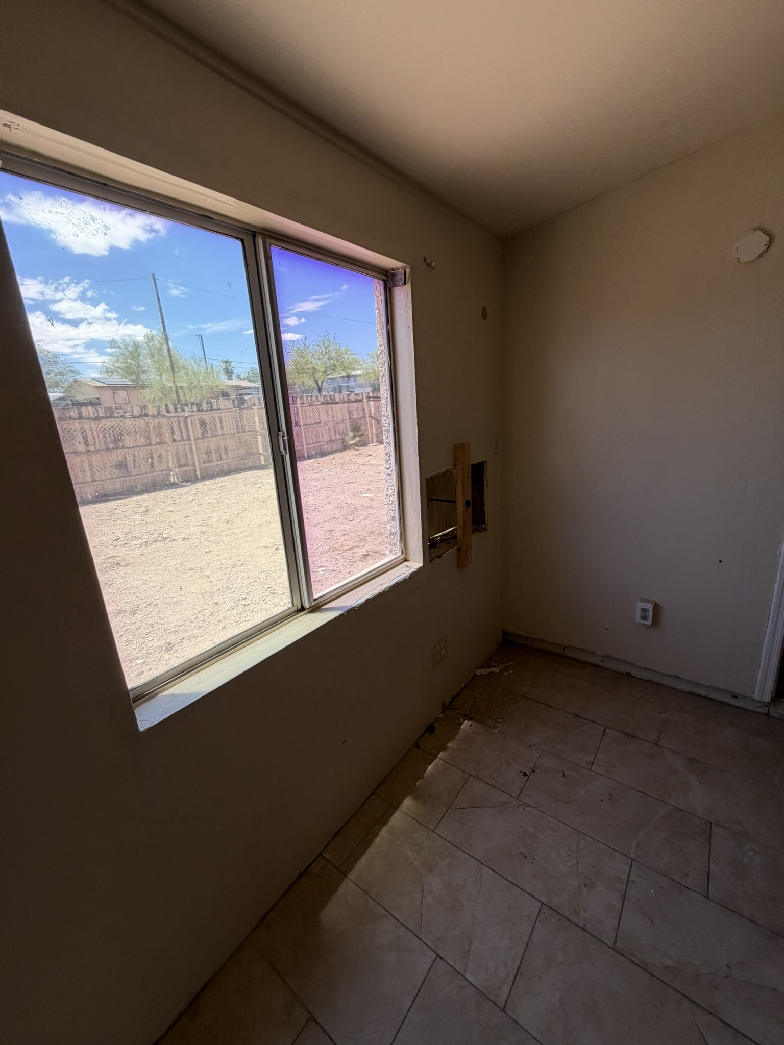 Property image 11 / 14