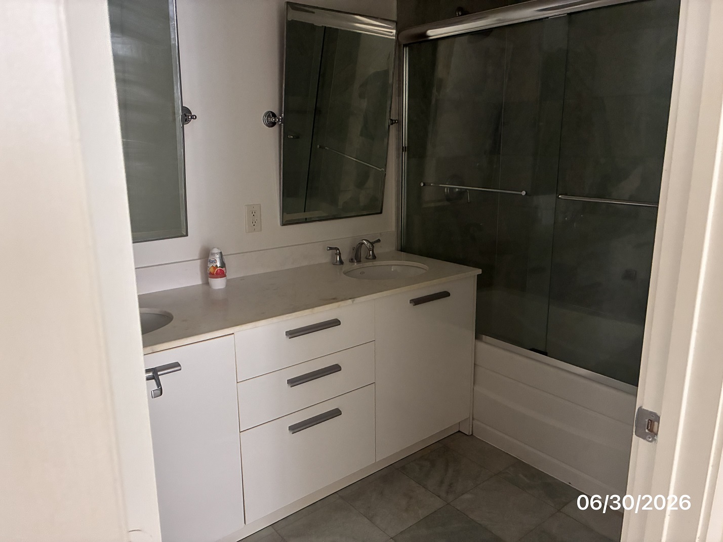 View property gallery image 3