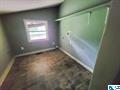 Property image 9 / 16