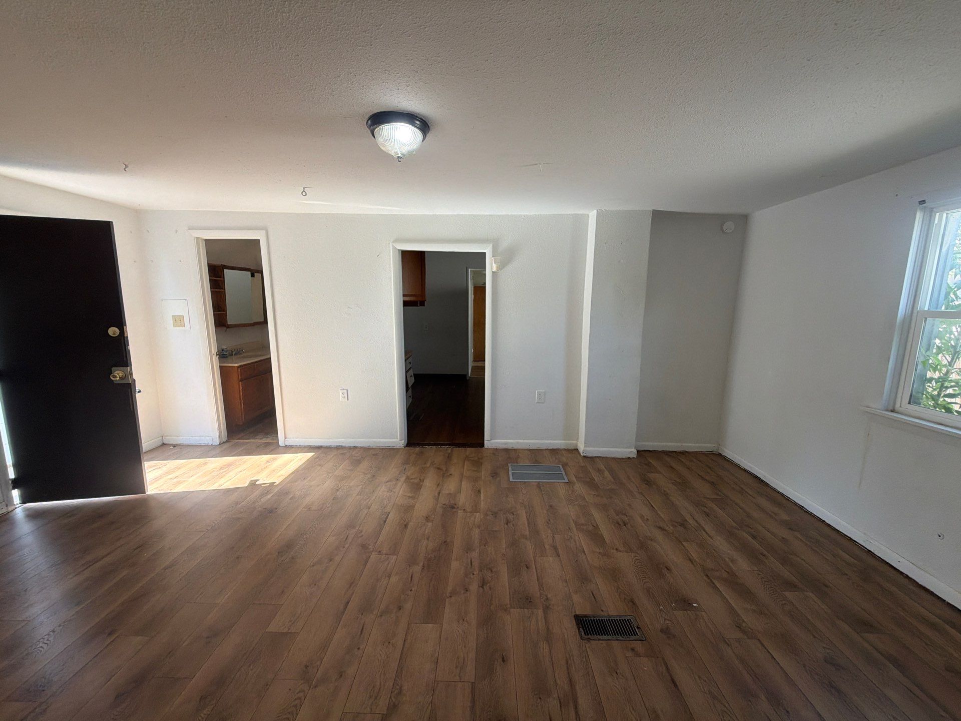 Property image 9 / 19