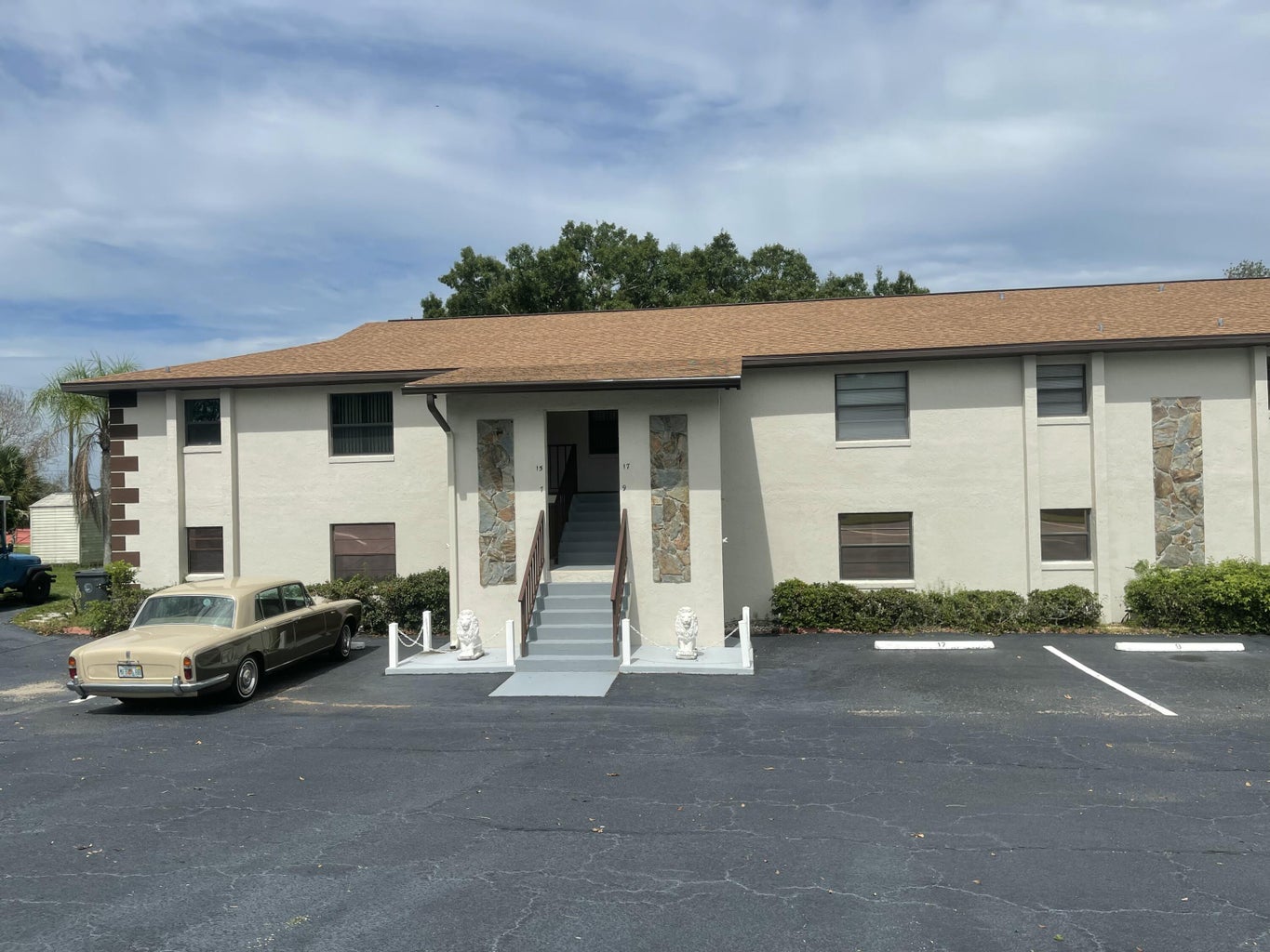 Home - 15 A Miracle Ave, Avon Park, FL 33825