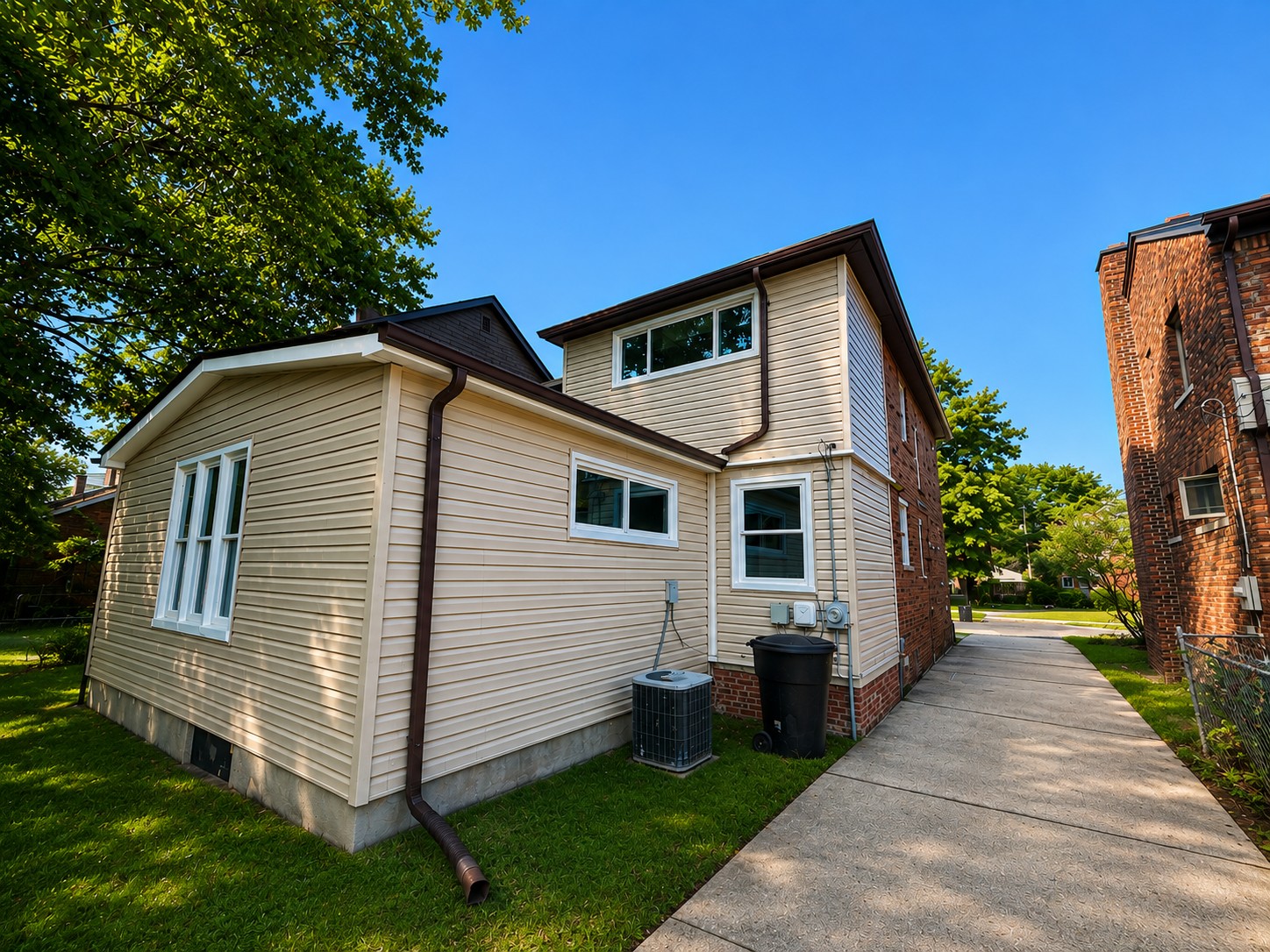 Home - 5745 Grayton St, Detroit, MI 48224