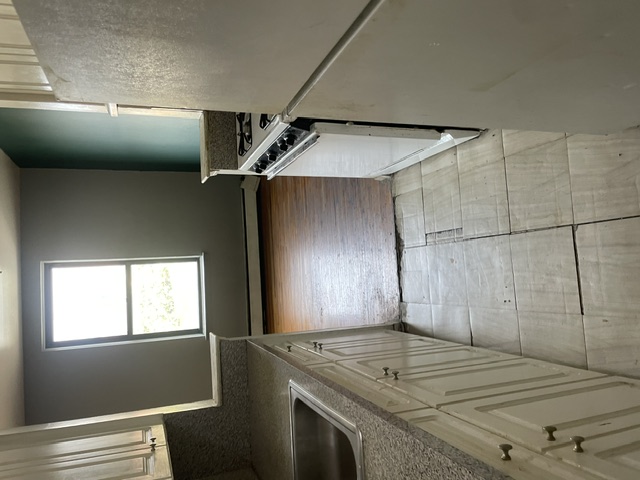 Property image 6 / 8