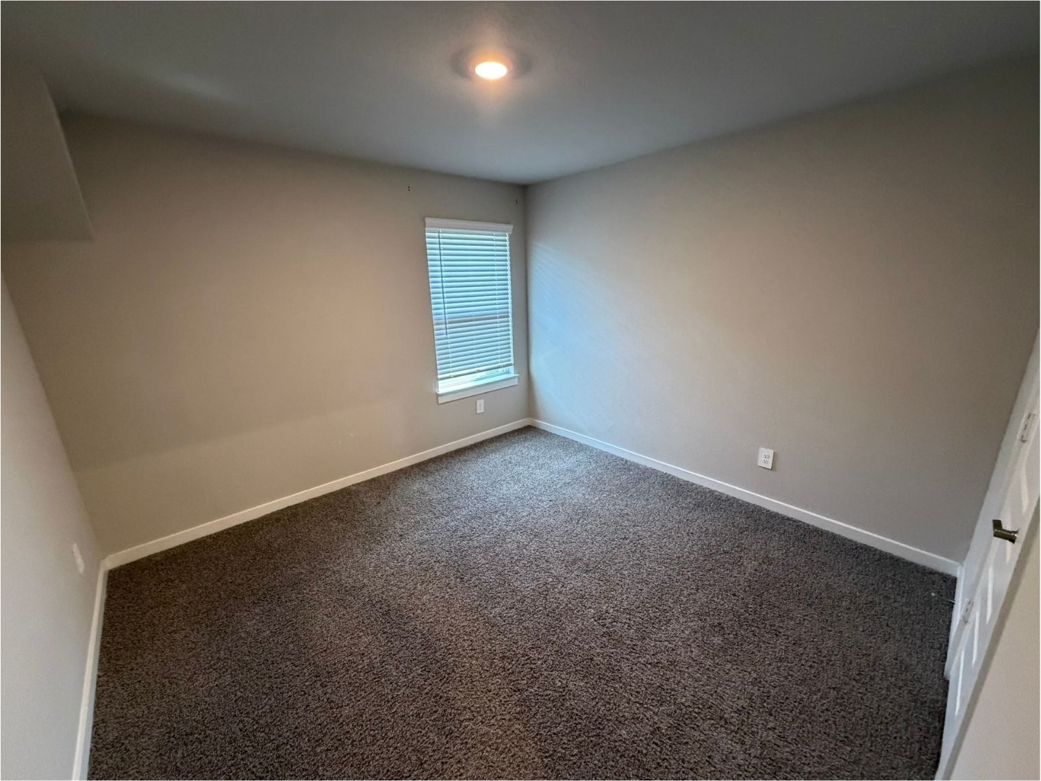 Property image 10 / 19