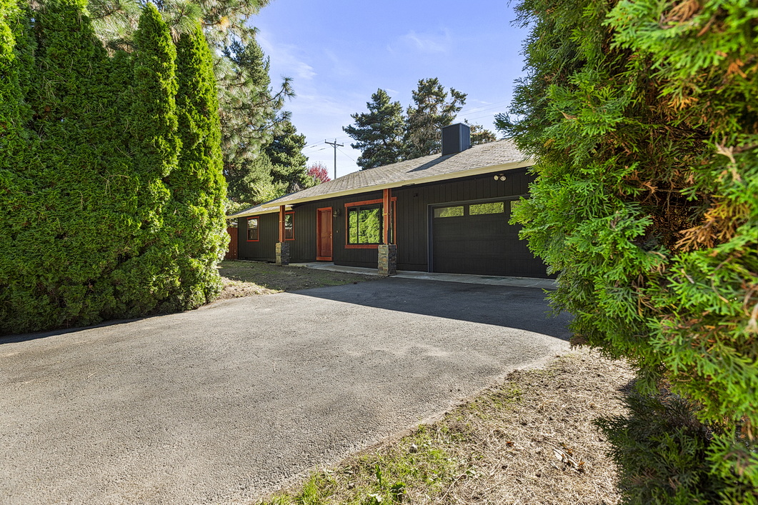 View property gallery image 1
