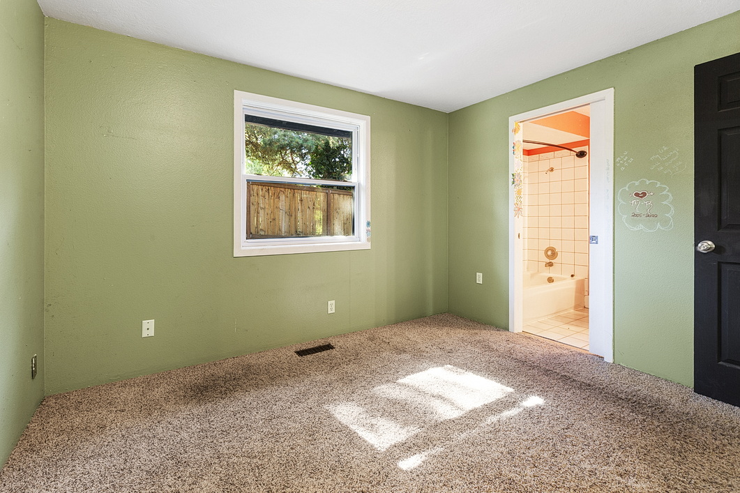 Property image 12 / 20