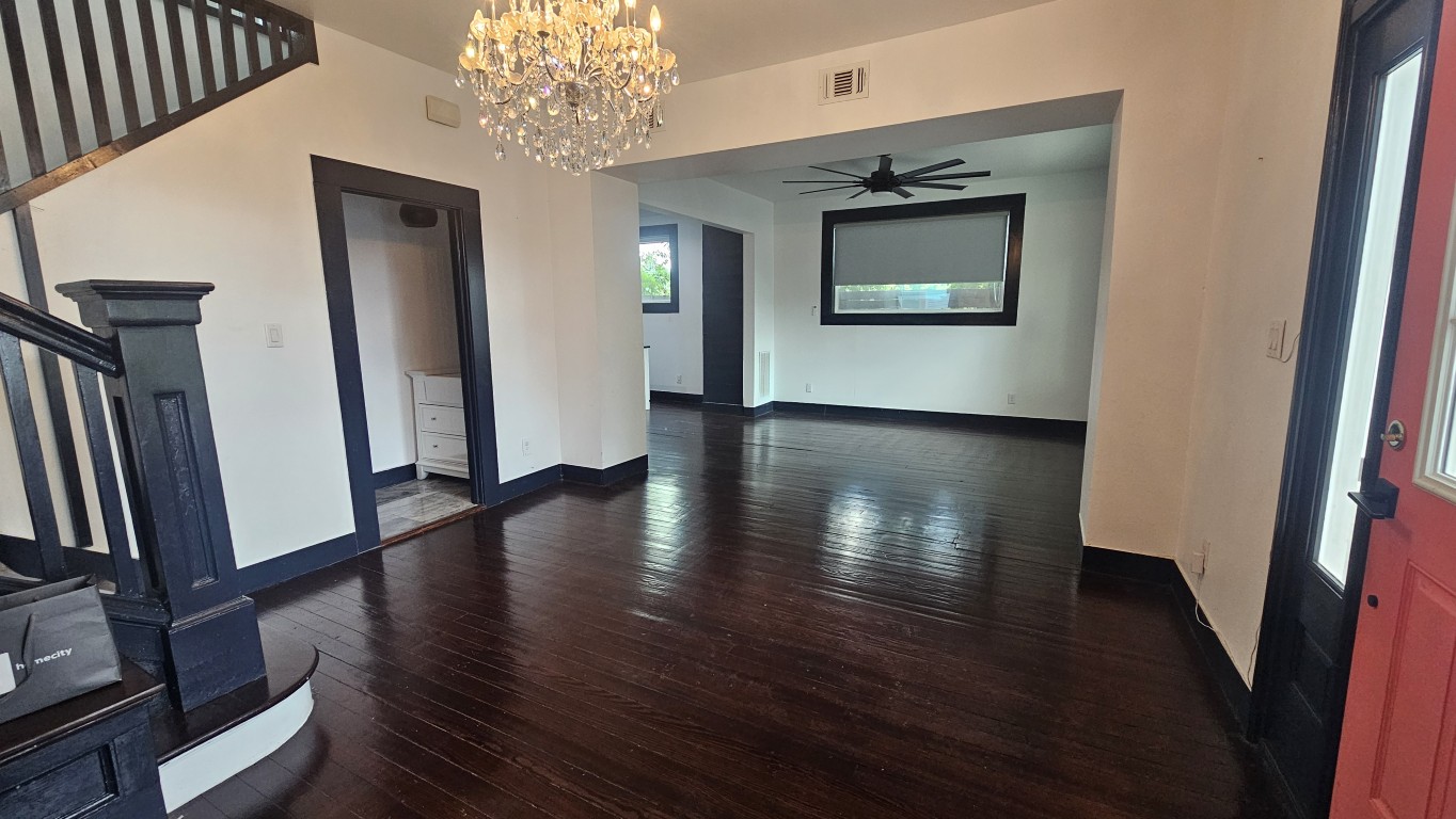 View property gallery image 4