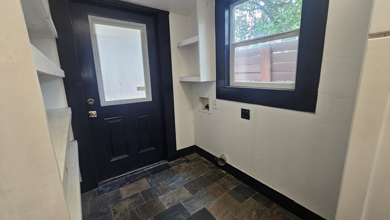 Property image 18 / 22