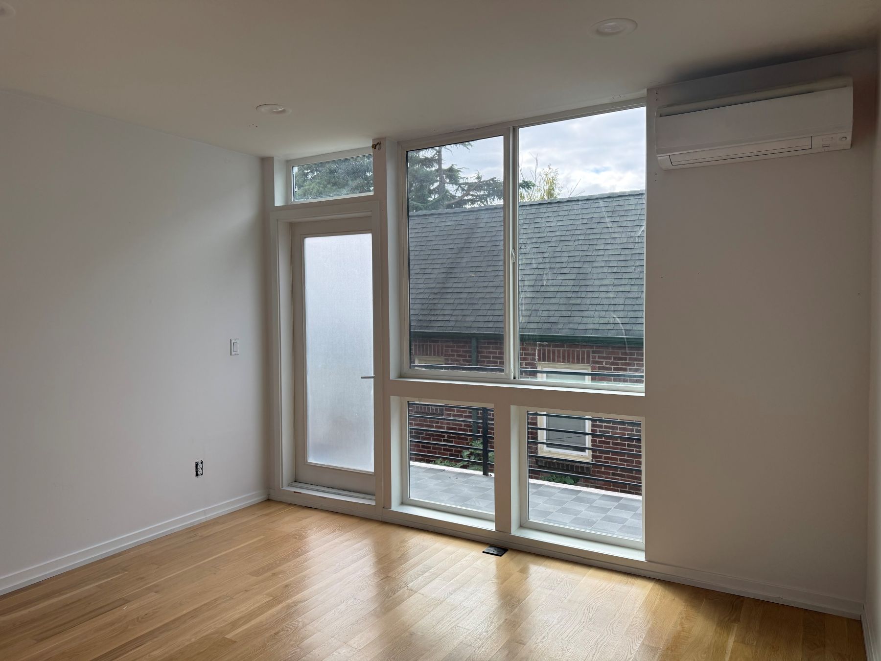 View property gallery image 4