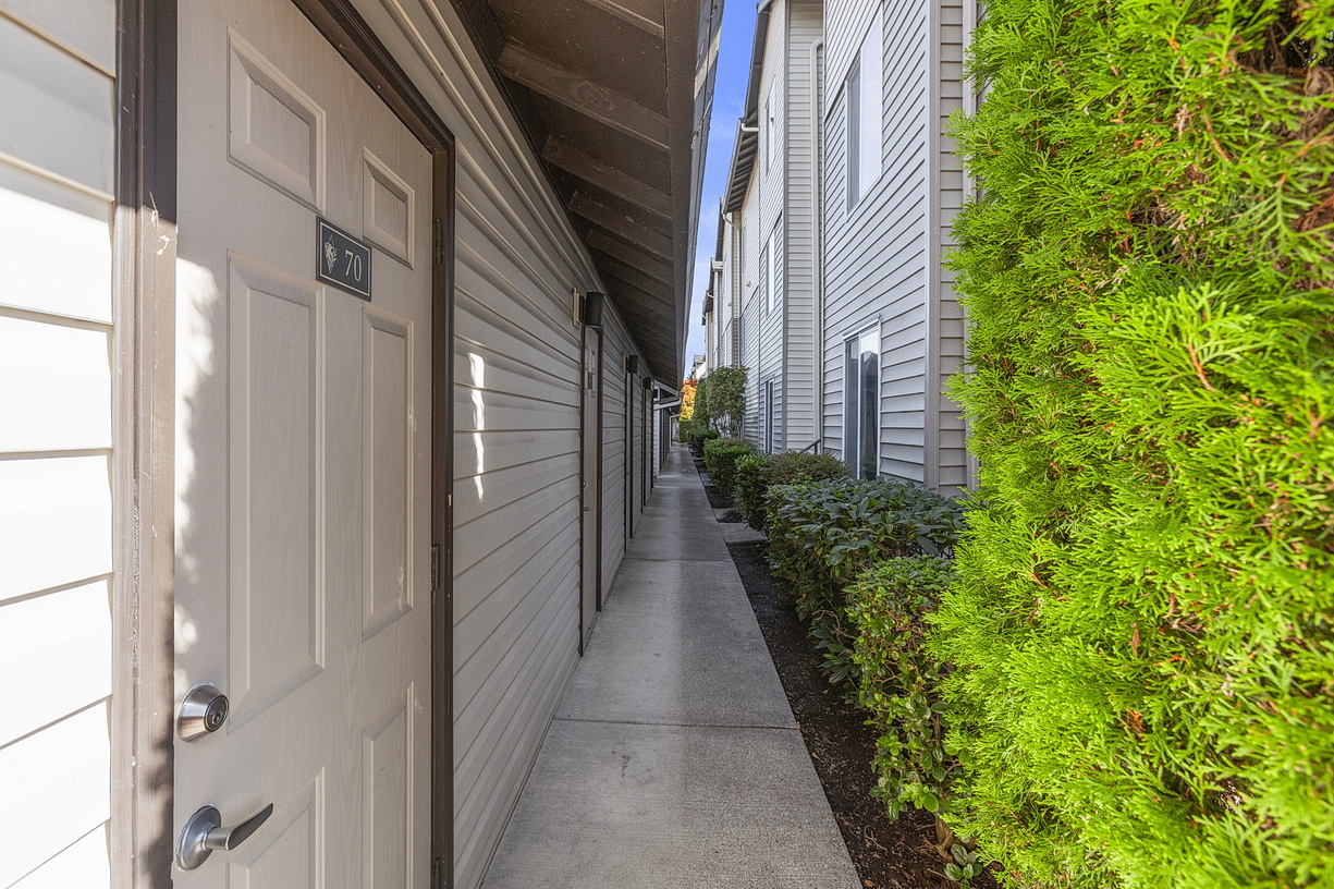 View property gallery image 2