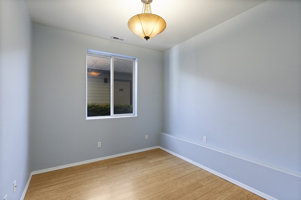 Property image 15 / 21